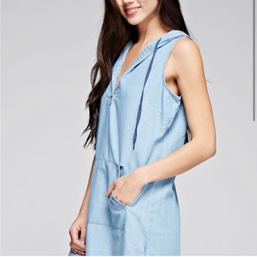Lovestitch Denim Chambray Hooded Shift Mini Dress Vacation Beach Blue Sz M